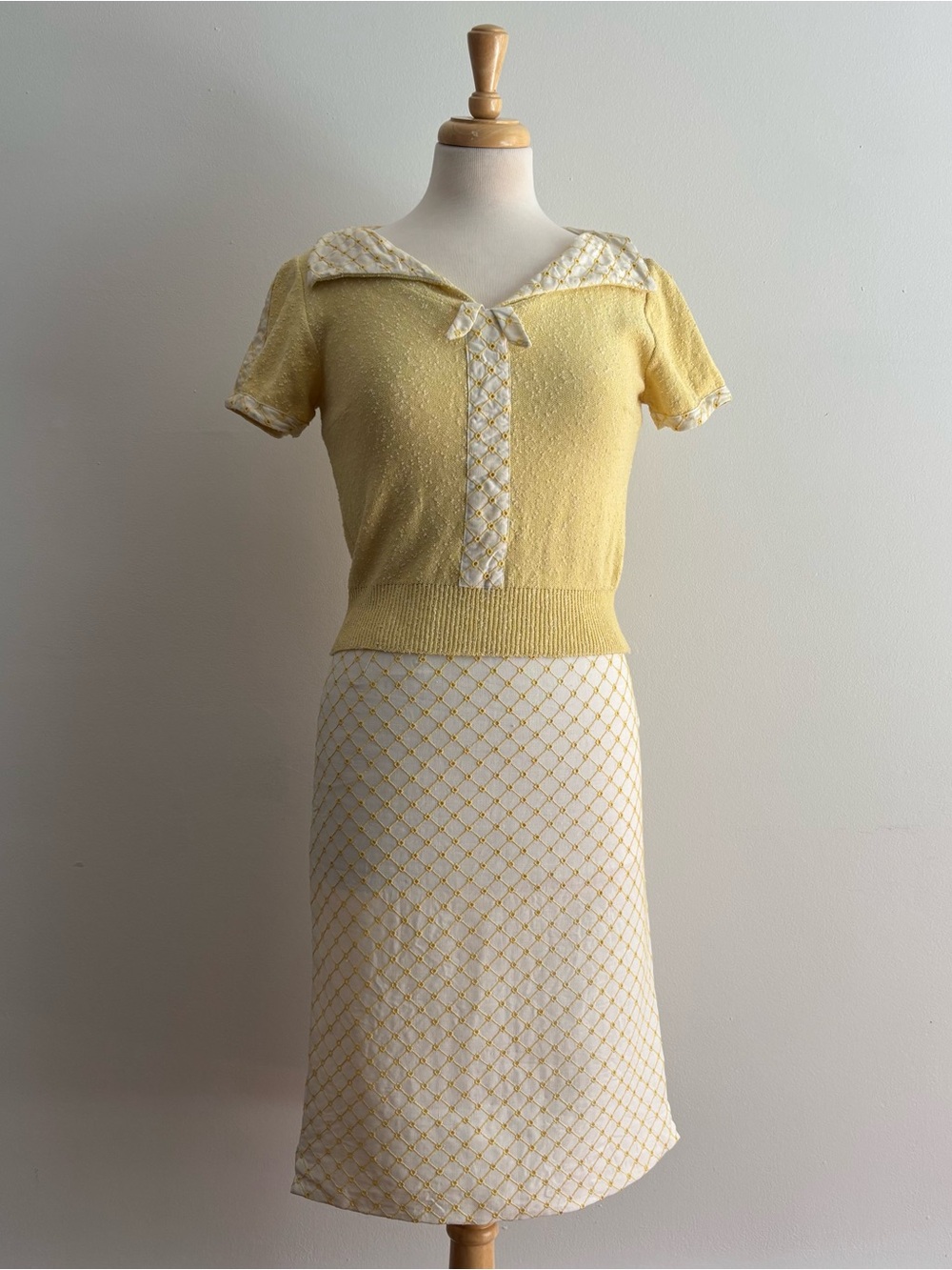 Vintage 1950s 60s Yellow Knit Eyelet Sportswear Top & Skirt Set / 24 waist